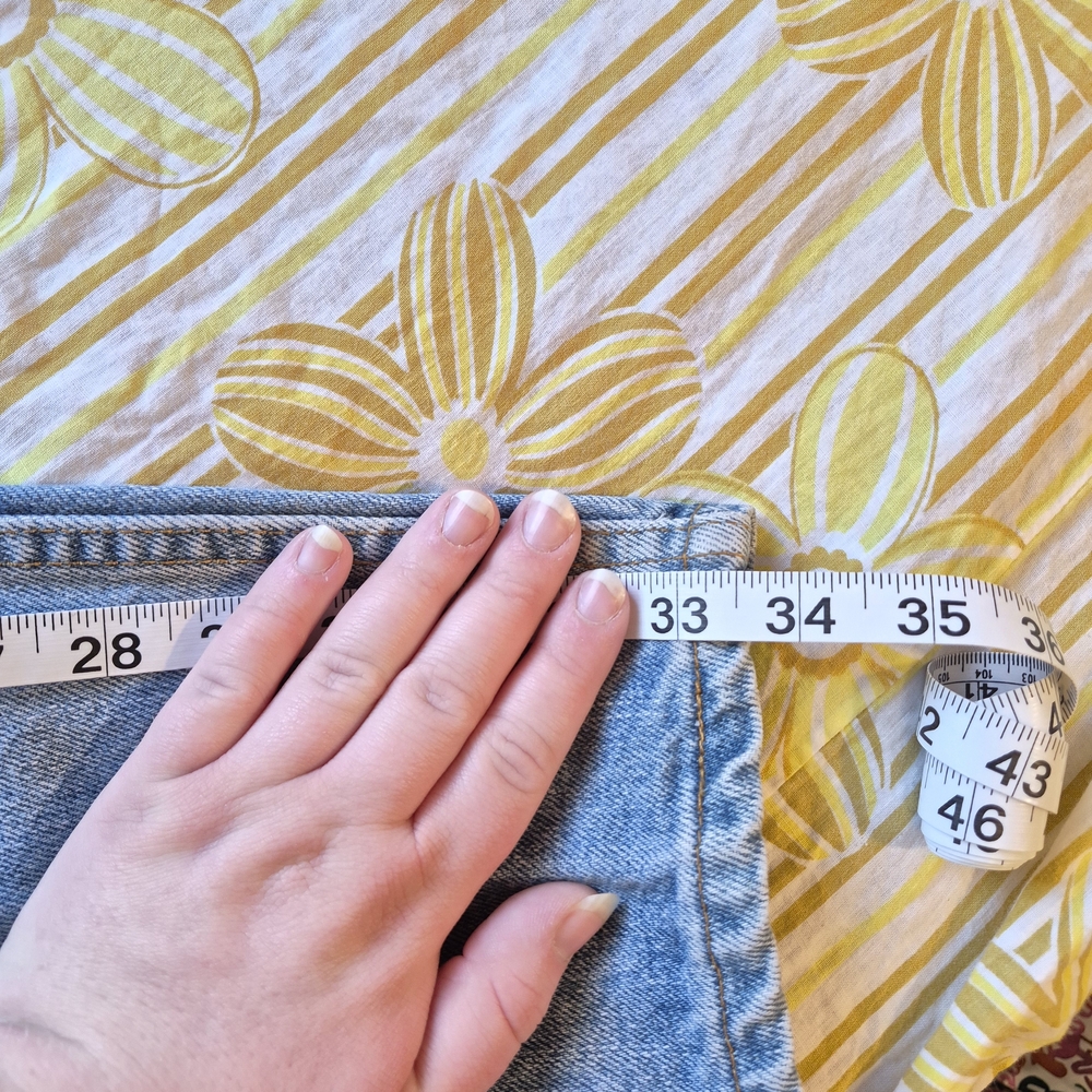 Levi's Light Blue High Rise Jeans - Picture 7 of 7